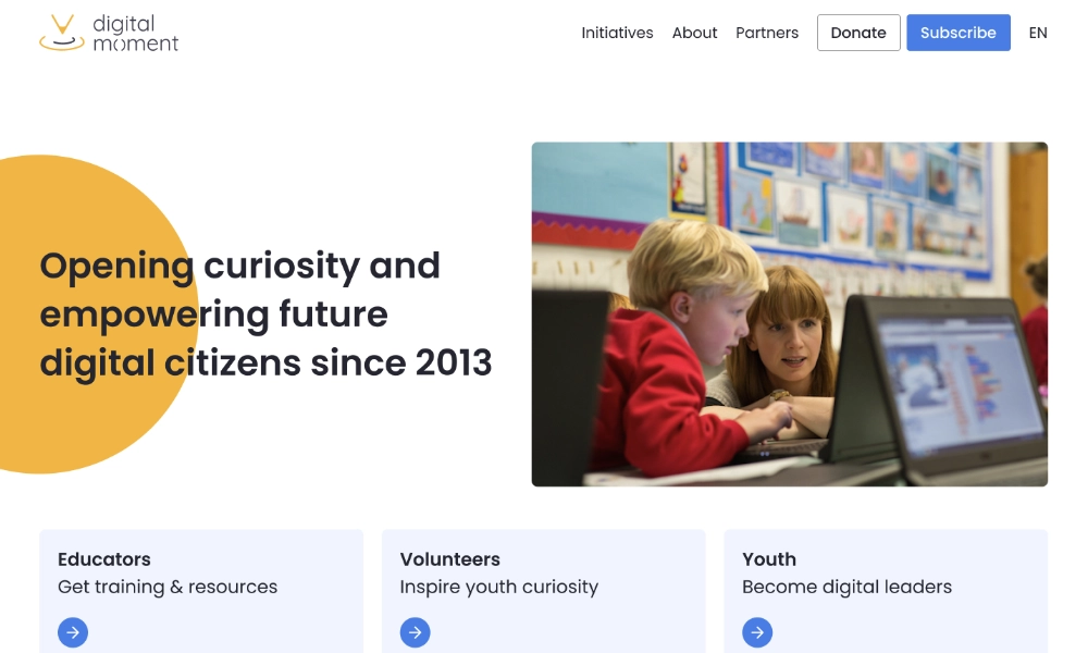 The homepage of the Digital Moment website with their tagline in bold on the left and quick links to their 3 target audiences below.
